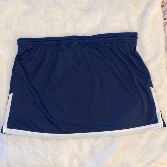 Nike Mini sport skirt - Picture 3 of 9